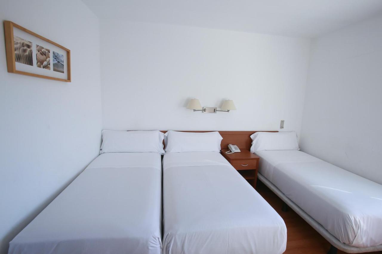 Gatell Hotel Vilanova i la Geltrú Exterior foto