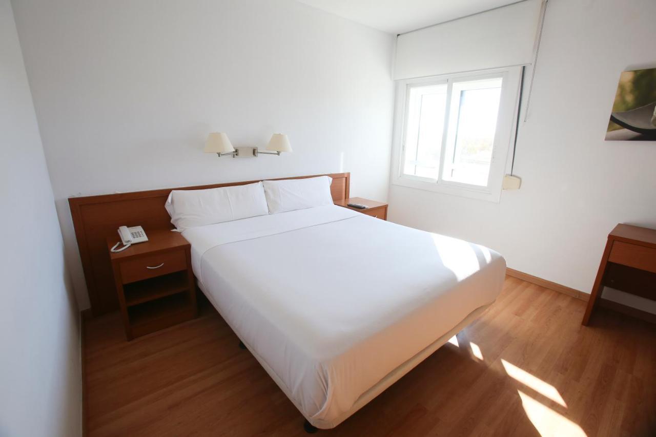 Gatell Hotel Vilanova i la Geltrú Exterior foto